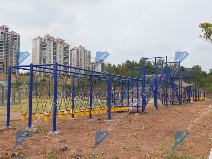 拓展訓練器械,場地拓展器材,拓展訓練設(shè)備,地面拓展設(shè)施 場地拓展器械,拓展訓練器材,地面拓展設(shè)備,拓展設(shè)施